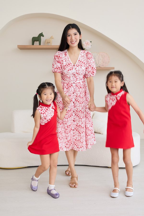 Spring Waves Girl Cheongsam Dress In Eyelet Red