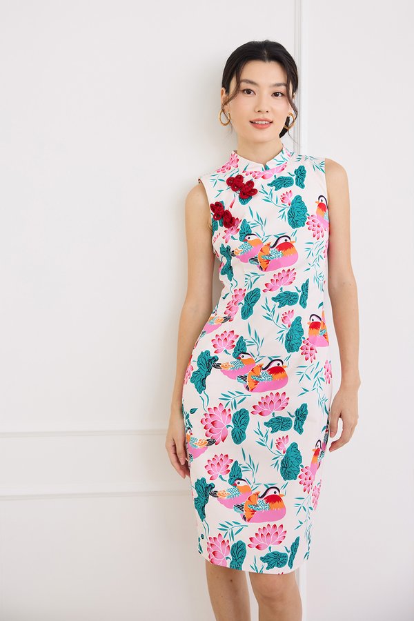 Oriental Portrait Cheongsam Dress In Ivory Prints