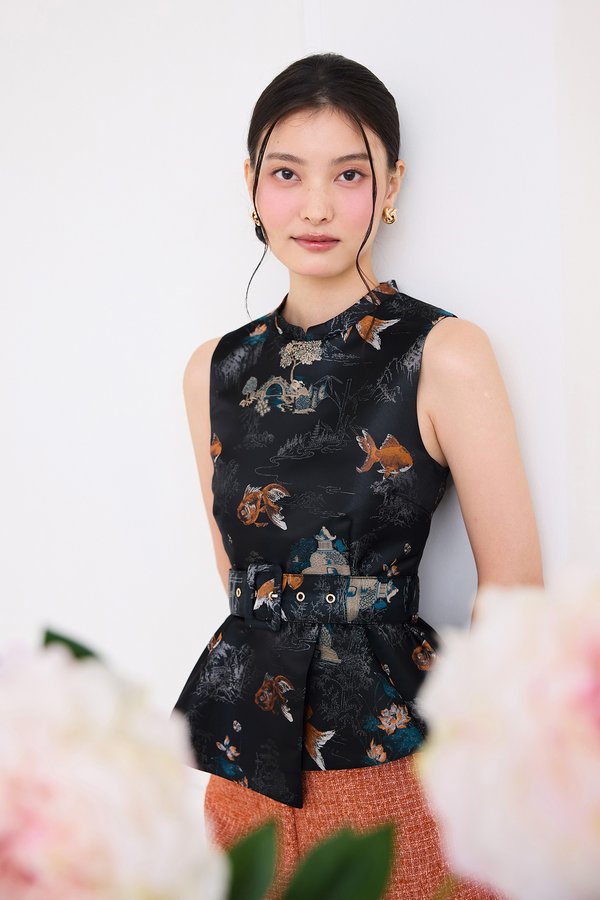 Season Brights Cheongsam Top In Black Prints