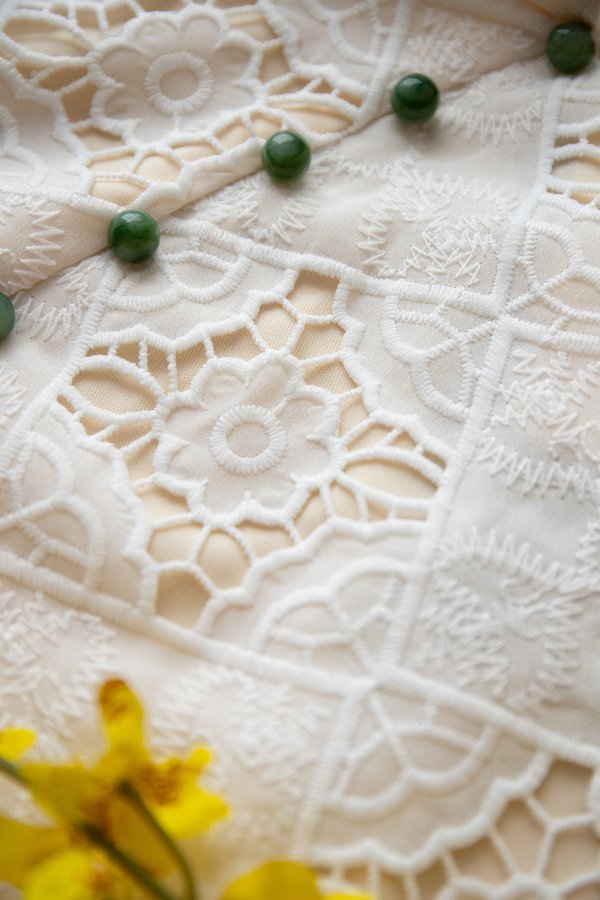 Quiet Finesse Cheongsam Top In Classic White