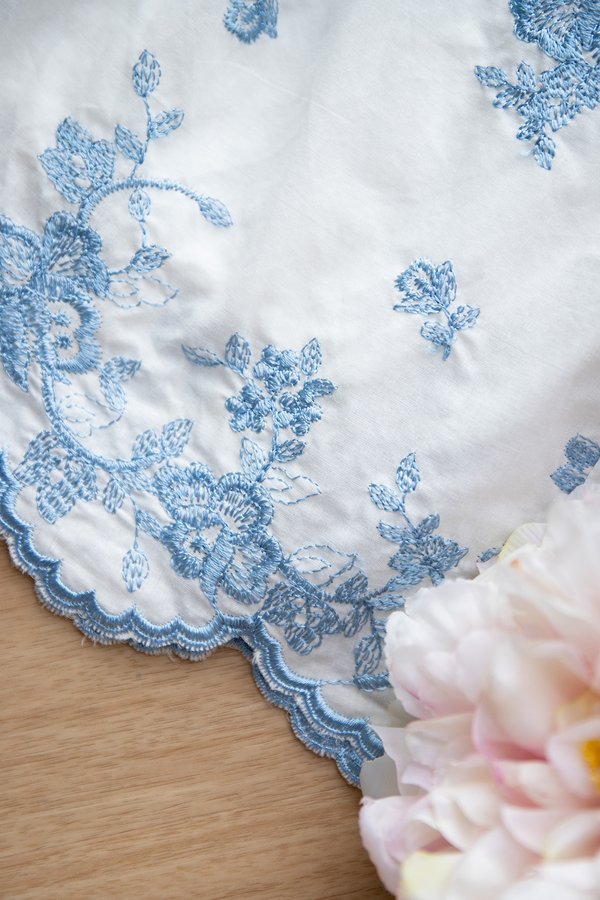 Kiran Dress In White Porcelain