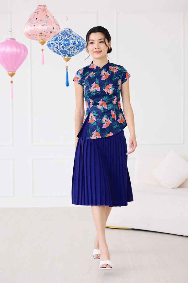 Spring Abundance Cheongsam Top In Cobalt Blue
