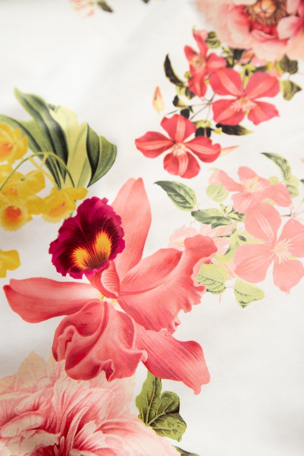 Montgomery Dress In White Florals