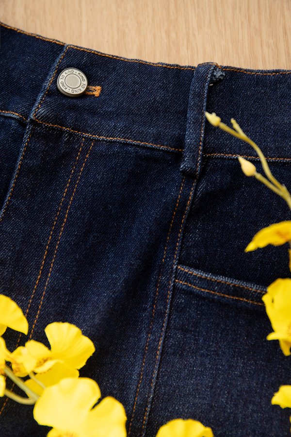 Stratford Shorts In Dark Wash