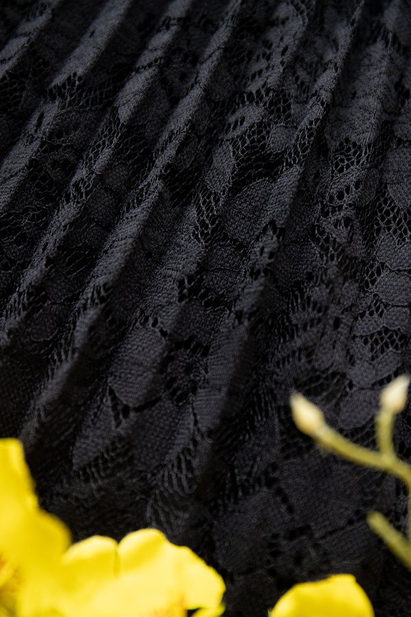 Violeta Dress In White Black Lace