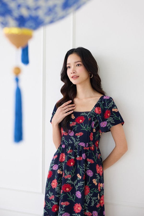 Seychelle Dress In Blue Poppy Florals