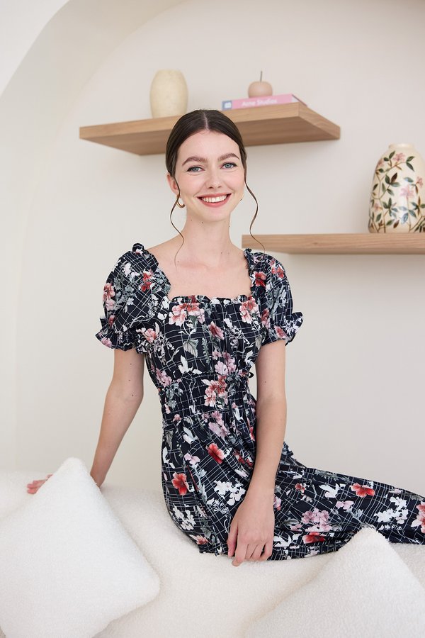 Valletta Dress In Black Prints