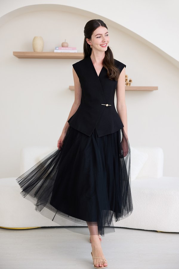 Diya Skirt In Classic Black