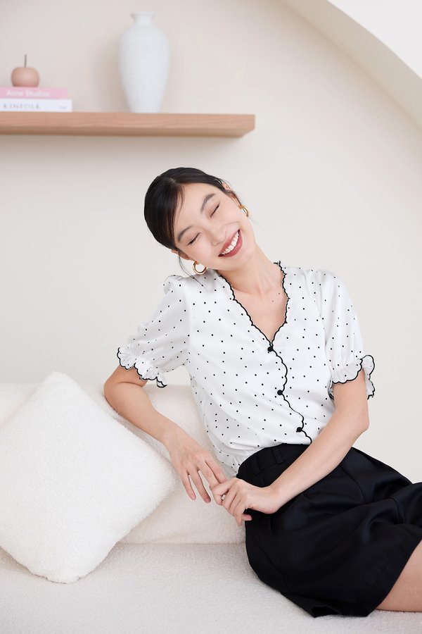 Anatasia Top In Ivory Dots