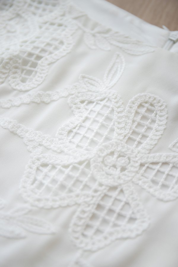 Klein Top In White Embroidery