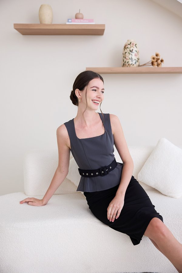 Quinnie Dress In Grey Black