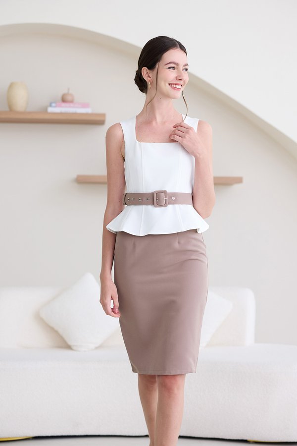 Quinnie Dress In White Taupe