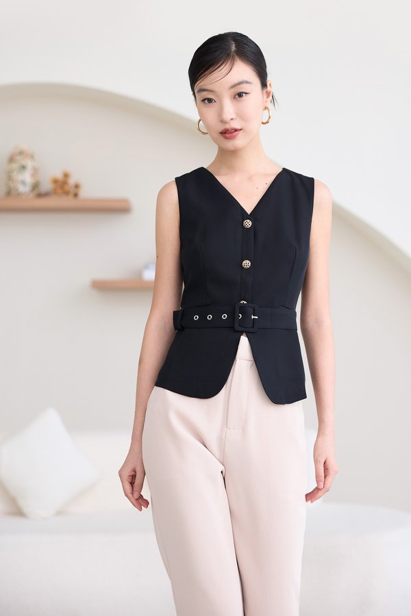 Elara Top In Classic Black