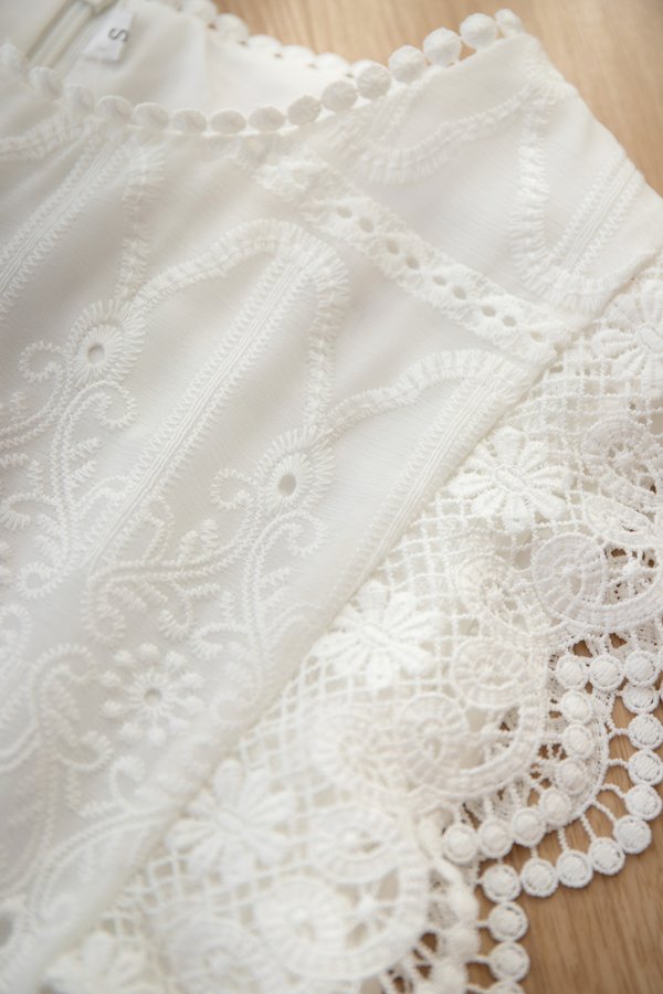 Noa Top In Crochet White