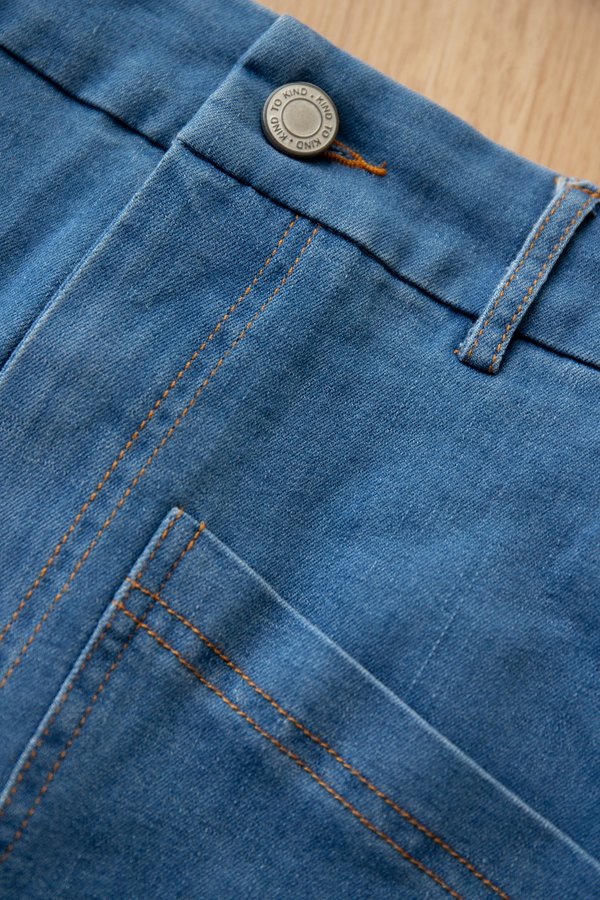 Dallas Skirt In Mid Wash