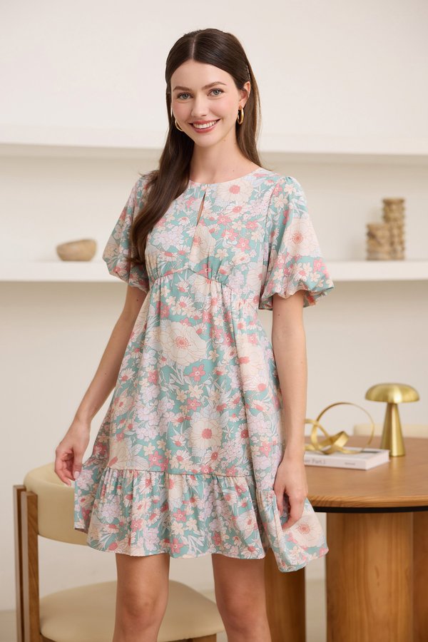 Carys Dress In Seafoam Florals