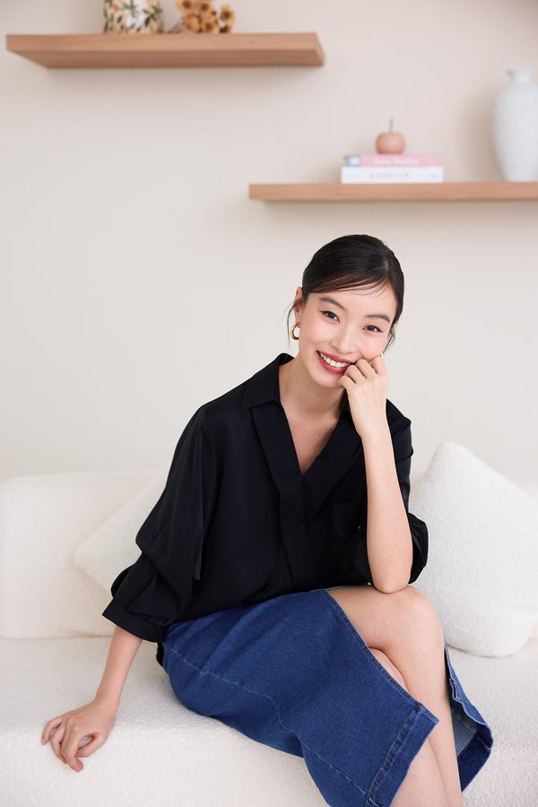 Momo Top In Classic Black