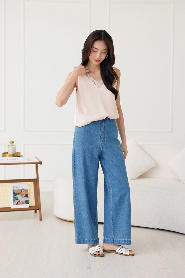Wesley Jeans In Mid Wash