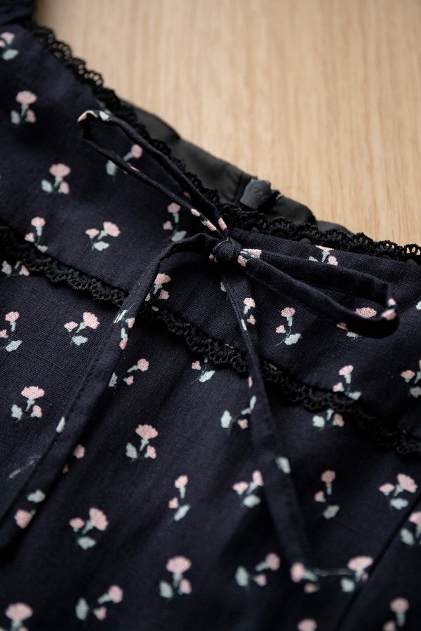 Lottie Dress In Black Florals
