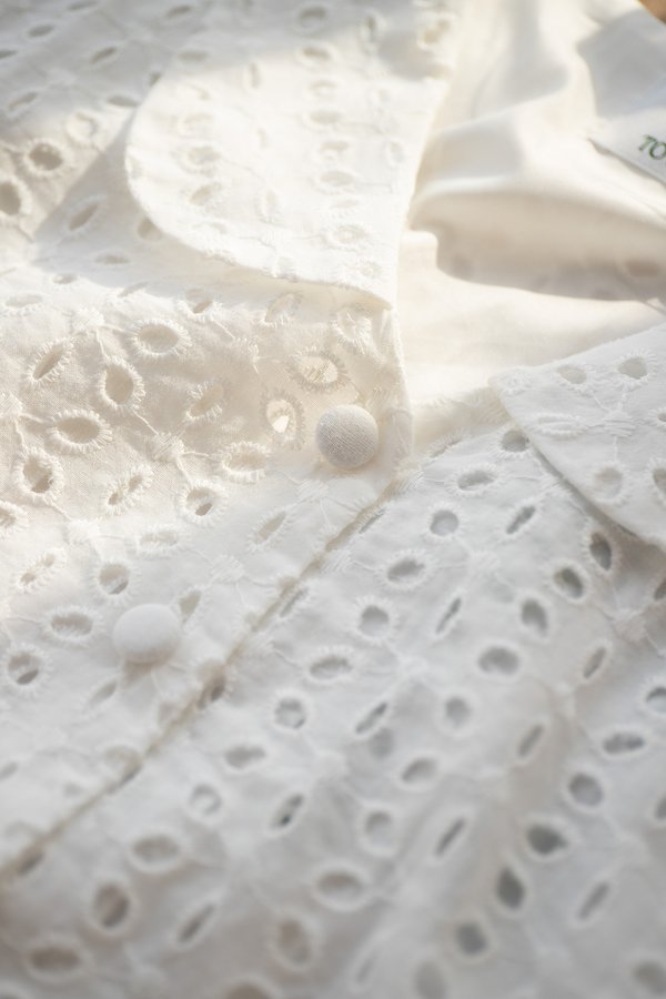 Karina Top In Classic White
