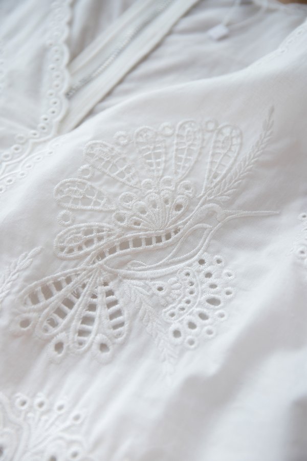 Messina Top In Eyelet White