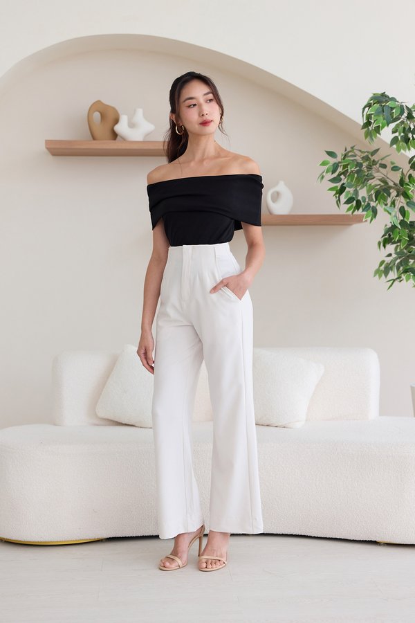 Simona Top In Classic Black