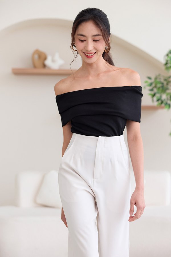 Simona Top In Classic Black