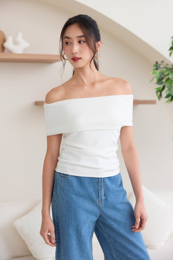 Simona Top In Classic White