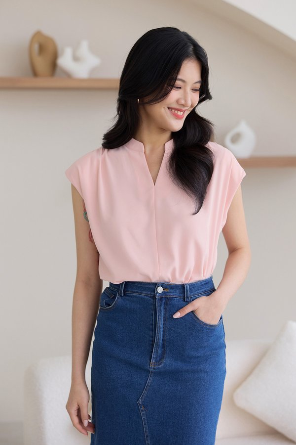 Sabina Top In Pea Pink