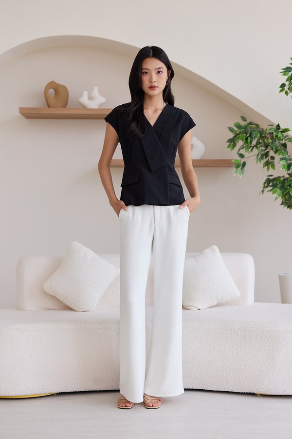Navya Top In Classic Black