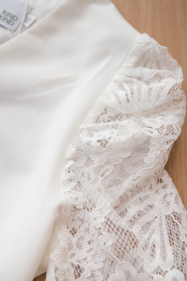 Katy Top In Classic White