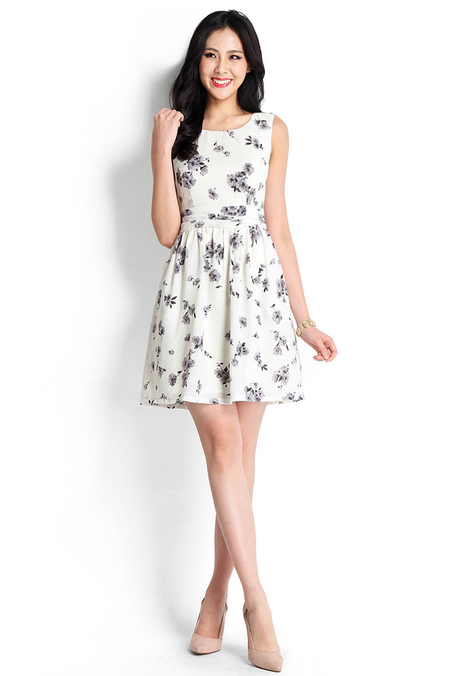 Sweetheart Of The Matter Dress In Mono Florals
