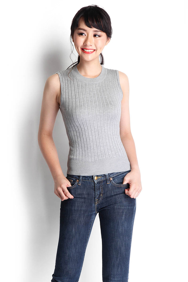 Toasty Enough Top In Grey