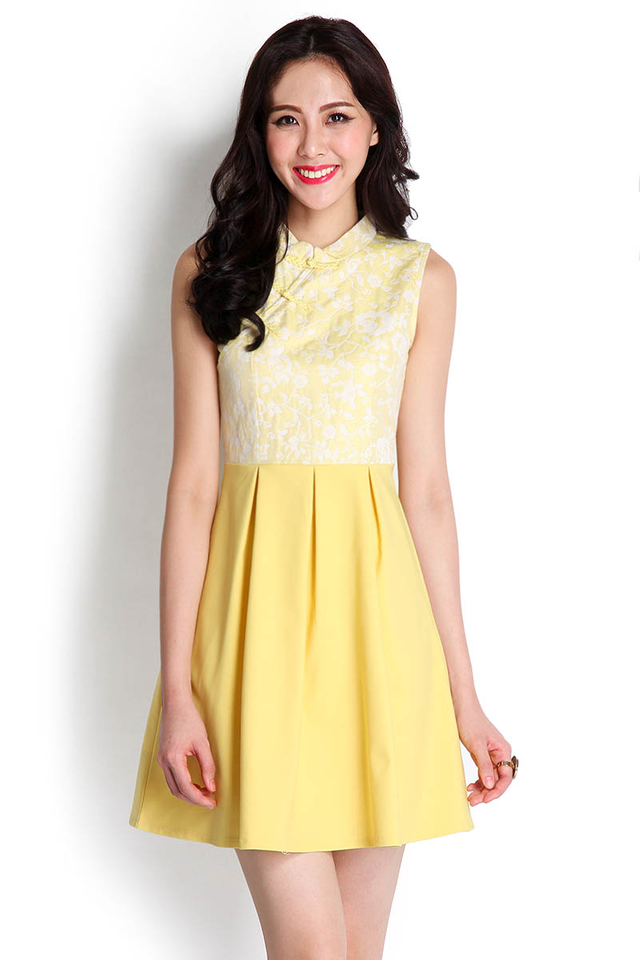 Return Of The Spring Cheongsam Dress In Yellow