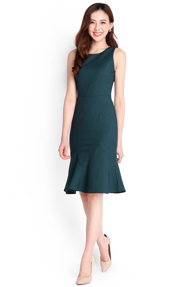 Of Shining Fame Dress In Forest Green