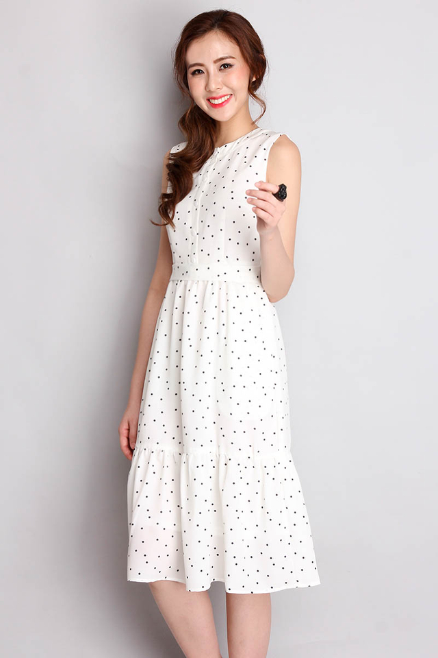Modern Classics Dress In White Polka Dots