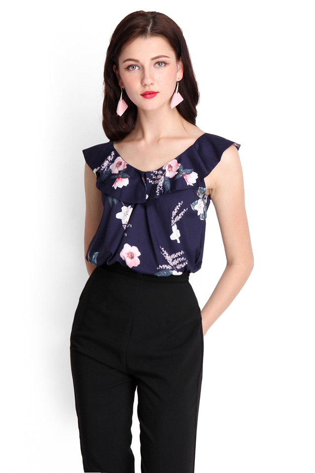 Floral Enthusiast Top In Midnight Blue