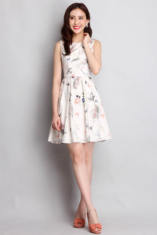Uplifting Blossoms Dress In Cream Florals