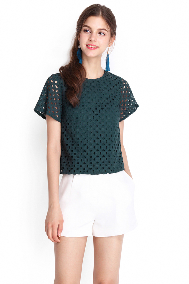 Eye For Detail Top in Forest Green