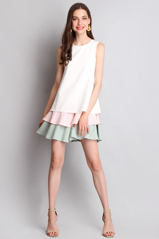 Wave Hello Dress In Candy