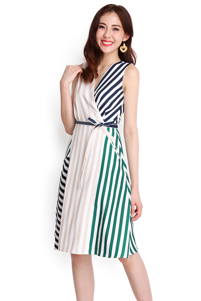 [BO] Fresh Storyline Dress In Stripes