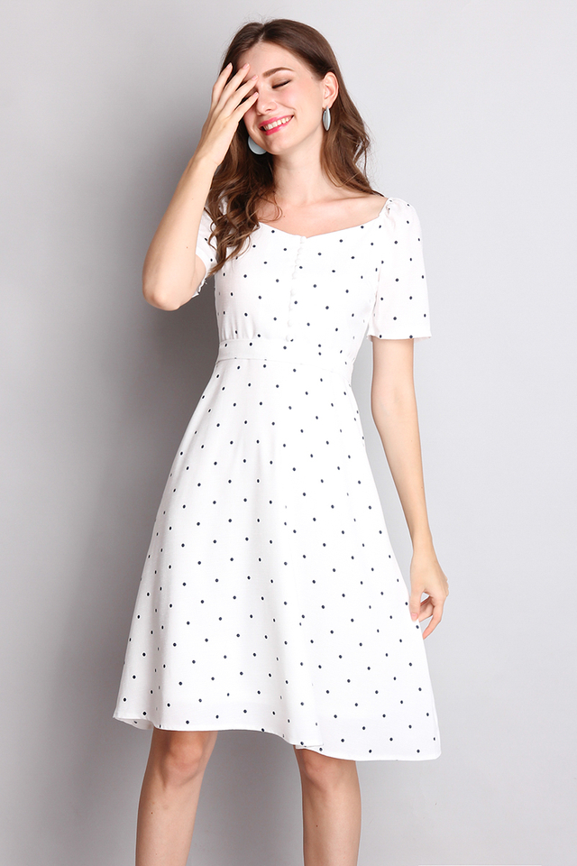 Shakespeare In The Park Dress In White Dots