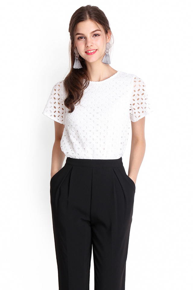 Eye For Detail Top in White