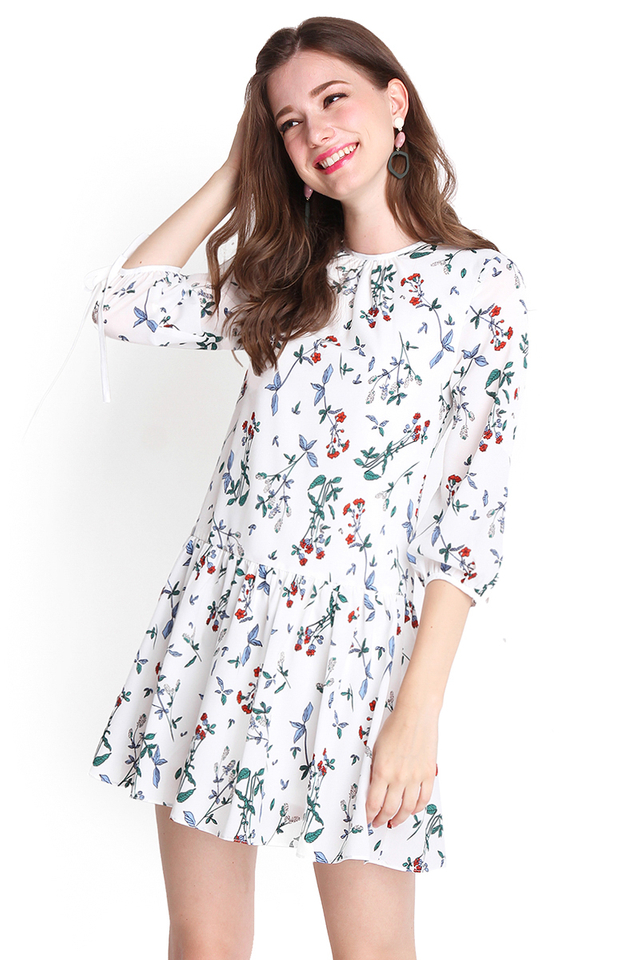 Blooms By The Windowsill Dress In White Florals
