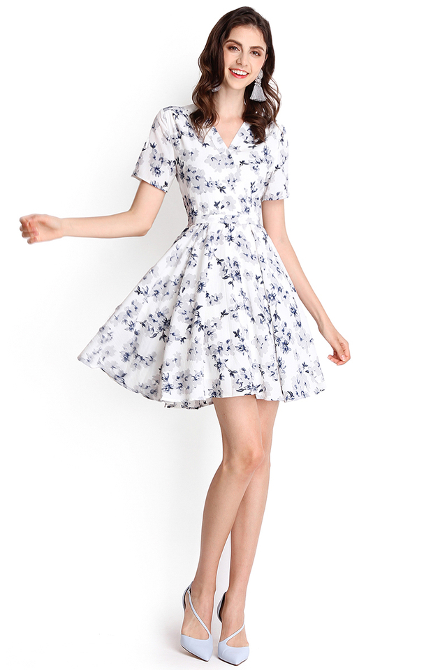 Winter Flowers Dress In White Florals