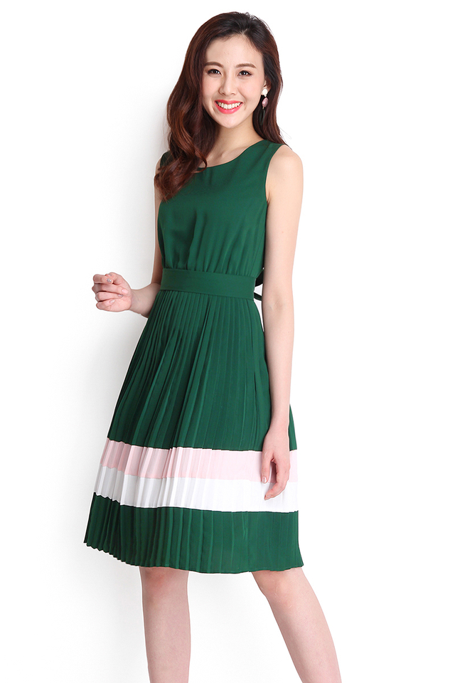 Painter’s Palette Dress In Forest Green