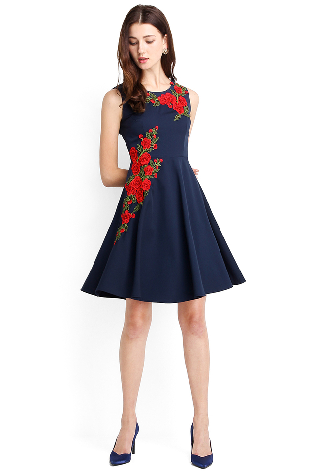 Bed Of Roses Dress In Navy Blue