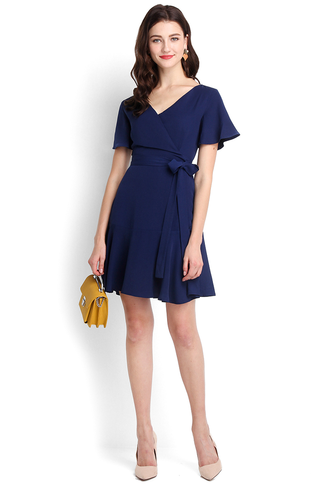 Twist And Shout Dress In Navy Blue