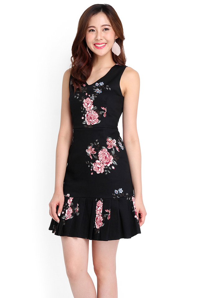 Florence Mornings Dress In Black Florals