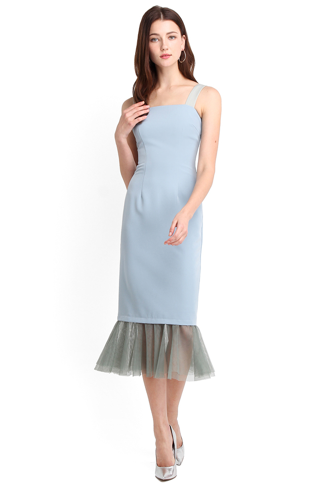 Red Carpet Moment Dress In Muted Sky